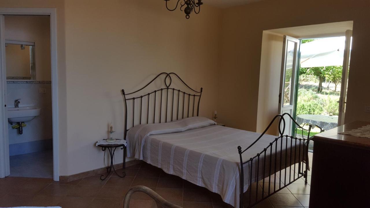 Gli Ulivi Agriturismo Сант'Анджелло Экстерьер фото